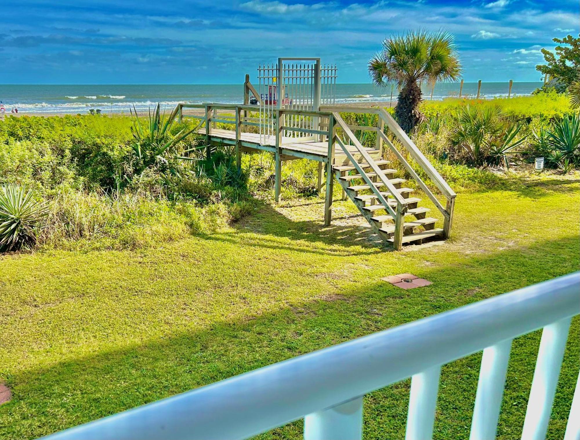 Beach Living At Its Best! Cocoa Beach Bagian luar foto